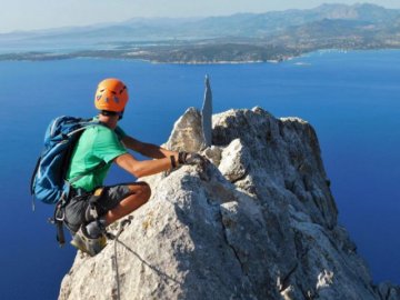 ausfluege sardinien - climbing tavolara - sardinia4all.jpg